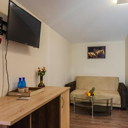 Hotel Central מלון 2*